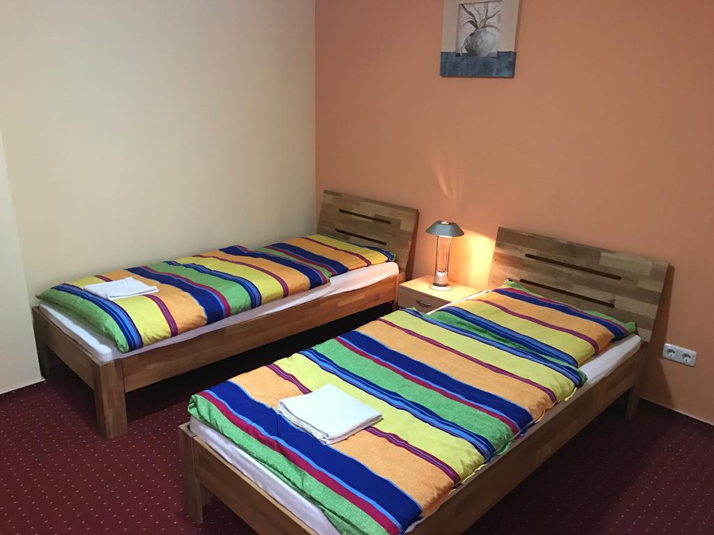 Pension Rialto Staufenberg  Экстерьер фото